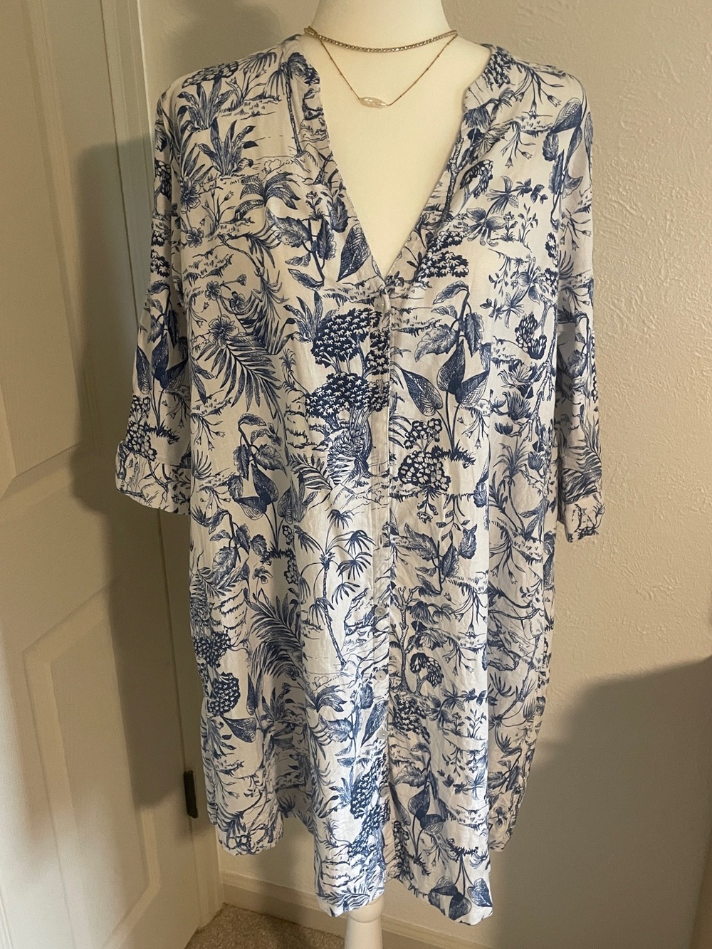 Nicole Miller White and Blue Floral Midi Dress - Small, Linen Blend